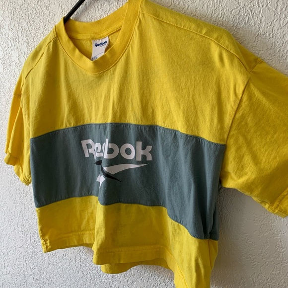 Reebok Crop Top - Picture 2 of 3